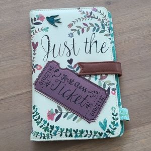 House of disaster travel wallet